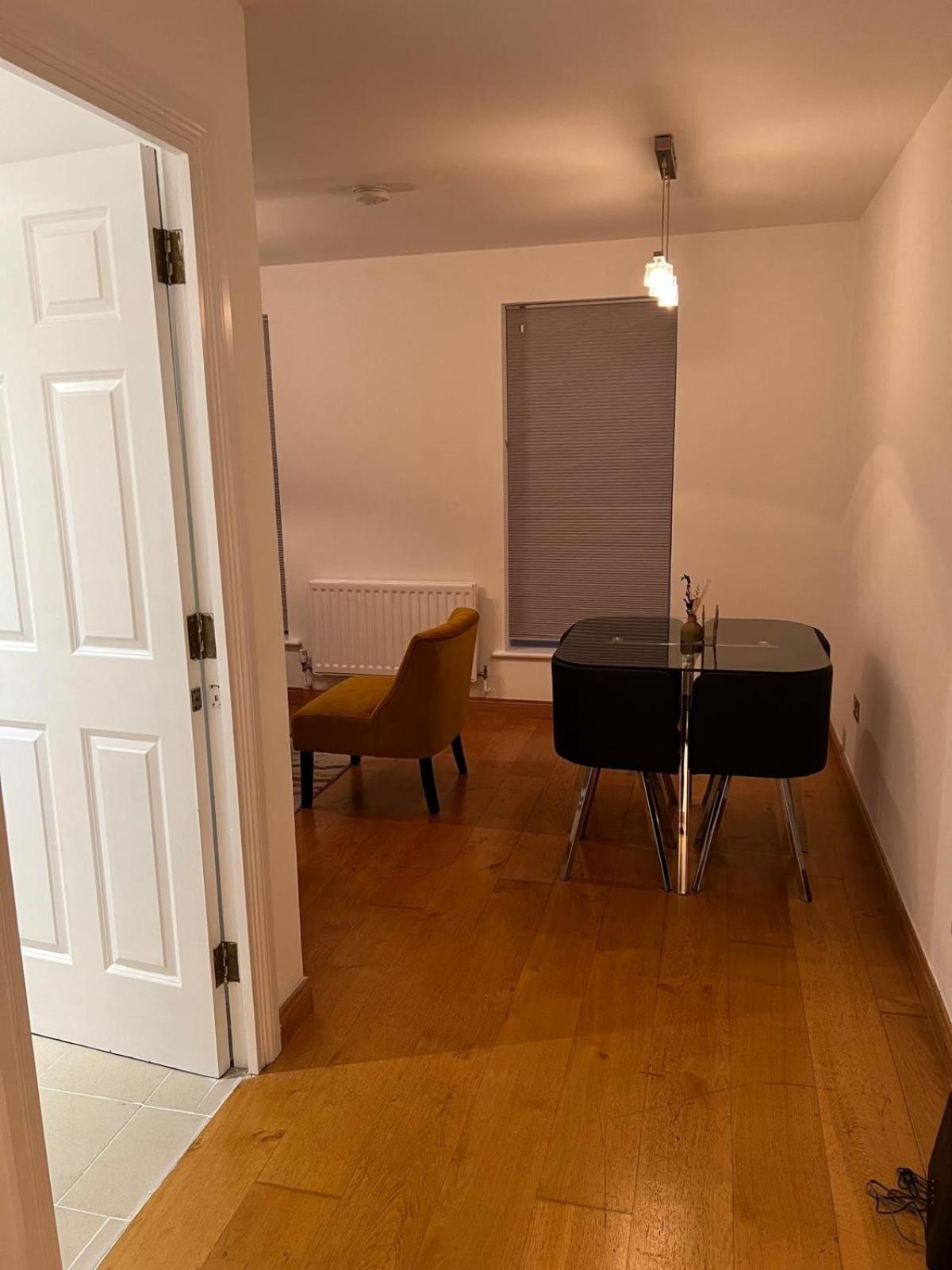 Luxurious 2 Bedroom Flat Britannia Village Appartamento *